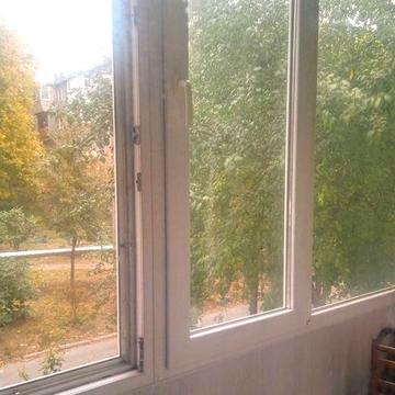 Продам 2 к. к. начало пр. Б. Хмельницького, цегл. будинок, торг. Irin
