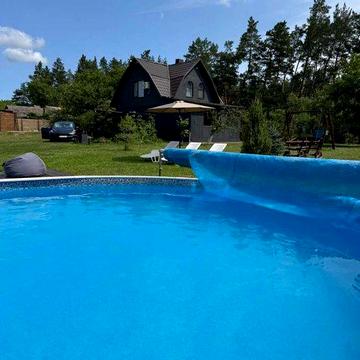 Оренда вілли біля лісу з басейном та чаном