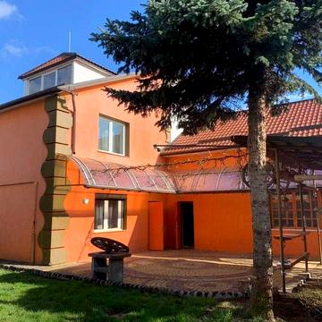 ПРОДАМ ОКРЕМИЙ БУДИНОК.

вул.Малиновського,р-н Боярка.