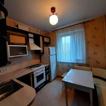 Архітектора Вербицького вул., 11