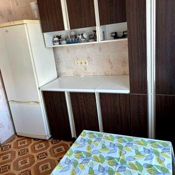 Продаж трикімнатної на Вербицького 24