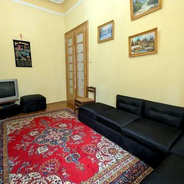 Продається 4кім. квартира, центр, вул 28червня