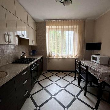 Оренда 2х кімнатної квартири(довготривала)