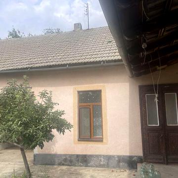 Продам добротний будинок
