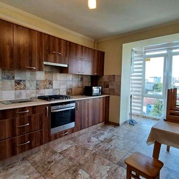 Здається простора 3х км в центрі!!!