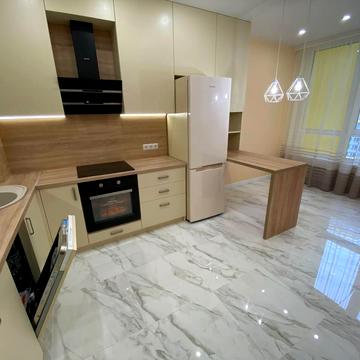 Кадетський Гай вул., 10