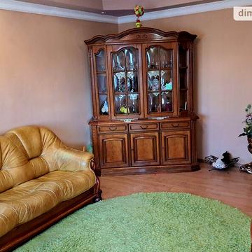Довгострокова оренда 3к Квартира Корятовича вулиця