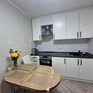 Продам 2х кімнатну квартиру на Київській
