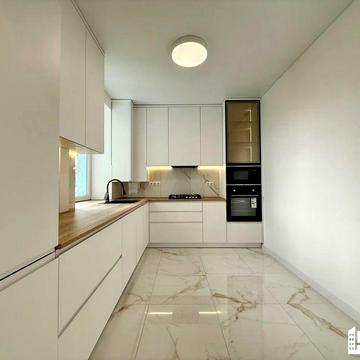 Стильна 2 кім з якісним ремонтом в затишному районі