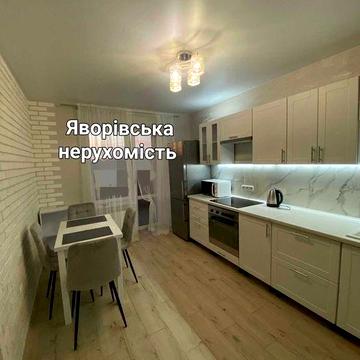 Здається в довготривалу оренду 2-кімн. квартира в м. НОВОЯВОРІВСЬК.