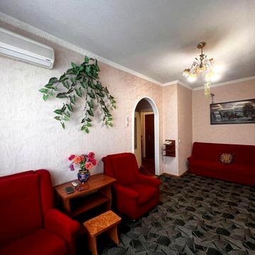 Орлівська вул. (Орловська), 38