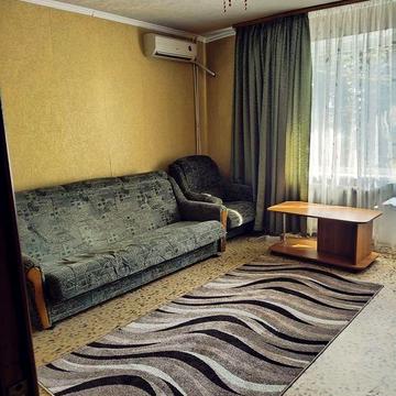 Сдам 1 ком.квартиру  пр.Богдана Хмельницкого 12 м квартале,Казакевича.