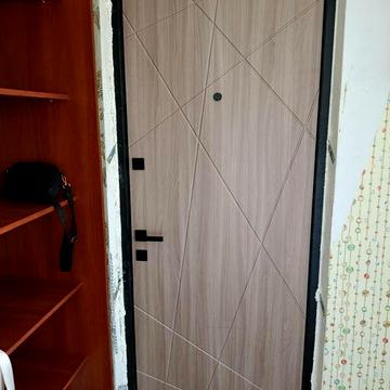 Продам 3-х кімнатну квартиру у центрі Чугуїва