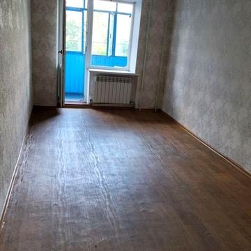 Продам 2 - кімнатну квартиру на Попова.Від Власника