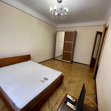 Голосіївський просп. (40-річчя Жовтня), 106/2