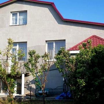 Сдам дом Нерубайское 5 к 180 м ,есть убежище,гараж на 2 авто, сад