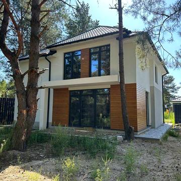 Дім 170 м, біля річки, 8 соток землі, соснова роща на ділянці.