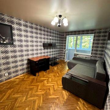 Здам однокімнатну квартиру Білецького 9 . Соломʼянський район .