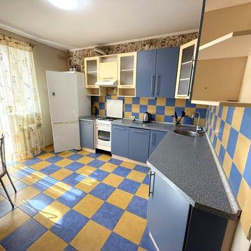 Оренда 1 к. 49 кв.м., в центрі Бучі, бульв. Б. Хмельницького, 2.