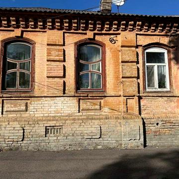 Продам частину будинку по вул Хрещатик, під бізнес,