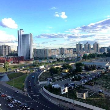 Продам 1-к квартиру с капремонтом по ул. Раисы Окипной 5, Левобережная