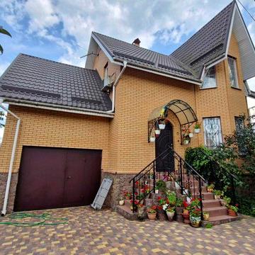 Комфортний будинок 220 м2, 9 сот. Гнатівка, Бучанський р-н, Відеоогляд