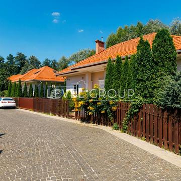 Лісова вул.