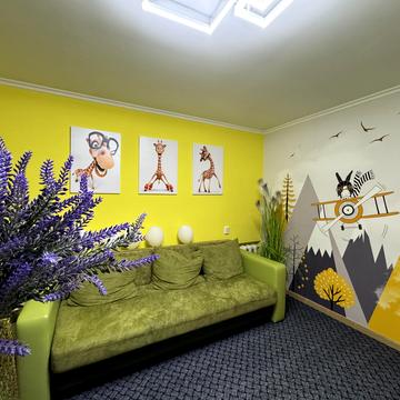 Мінеральна вул., 1