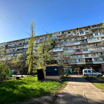 Продам 3-комнатную квартиру 62 м2 возле м. Левобережная!
