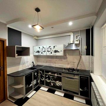 гарна 1к на озерній ,мінімальне оф