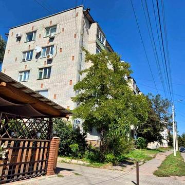 Продам в центре 2-х ком. квартиру ЖК осбб