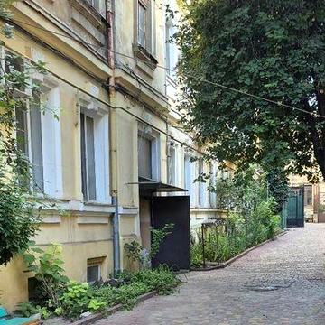 Продам 1к квартиру с фасадным окном, Малая Арнаутская (3-070-579)