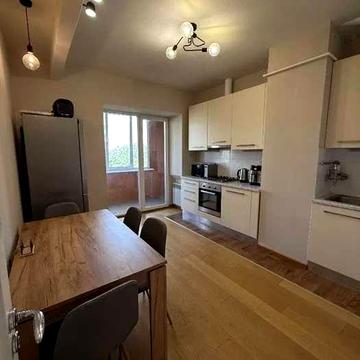 Продам трехкомнатную с ремонтом 77м2 район Госпром Центр 88666