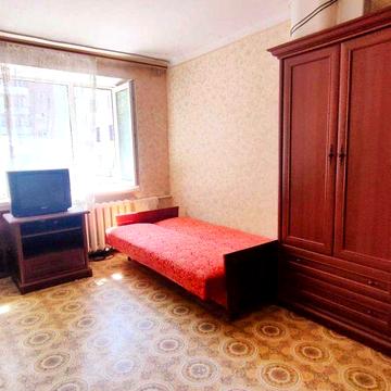 2-х комнатная квартира возле парка Победы.