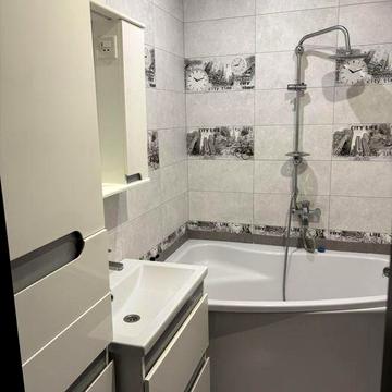 2к квартира на Зодчих, вільно