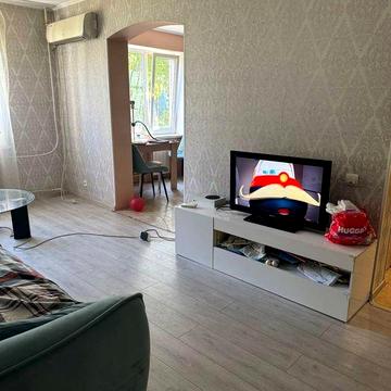 Сдам 3ю квартиру на Коммунаре