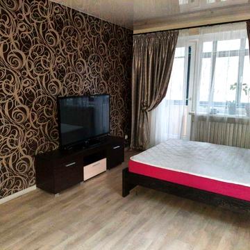 Варненська вул., 7