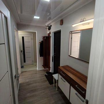 Сдам 3ю квартиру на Коммунаре