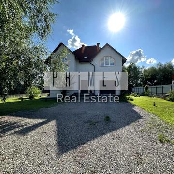 Центральна вул.