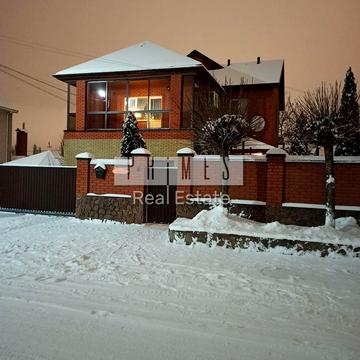 Квітнева вул.