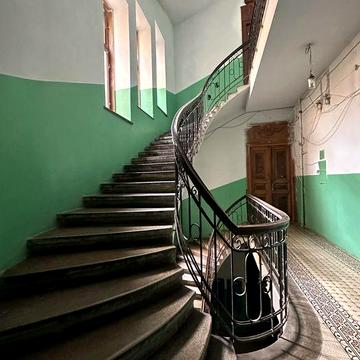 Продаж 2к. Личаківська (Винниківський ринок)