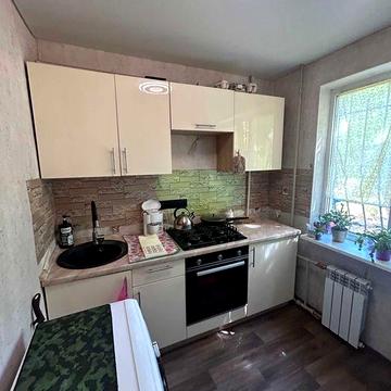 Продається 1-кімнатна квартира на Черемушках (вул. Філатова)