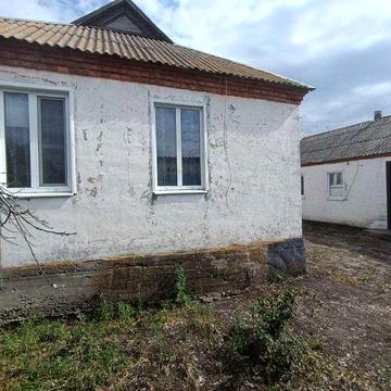 Продам будинок с.Лиман та жила літня кухня 2 кімнати. Змїївський район