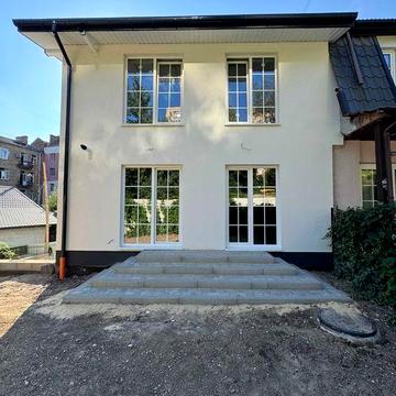 Квартира на 2-му поверсі — 44 м², панорамні вікна
