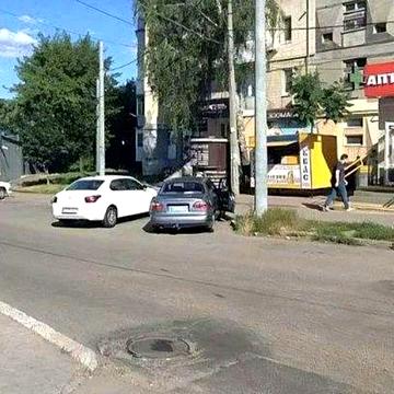 1 Кімнатна.Провулок.Кріпосний.Шкільний