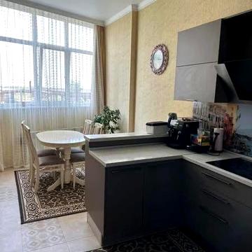 В продажу 3 кімнатна квартира  с євроремонтом в новобудові ЖК Стройтеснаб