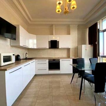 Срочно сдам 2 ком.квартиру в 16,17 Жемчужине, ул.Асташкина 29/Льва Тол