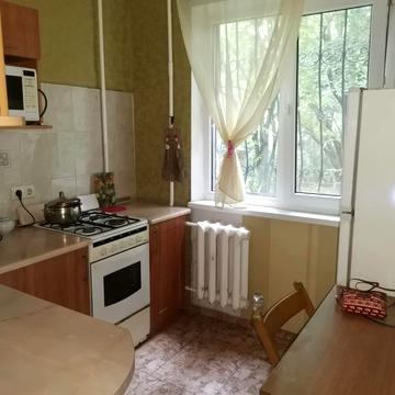 Героїв Крут вул. (Валентини Терешкової), 28