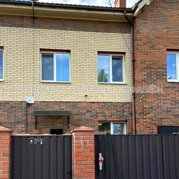 Продаж 3-х поверхового таунхаусу