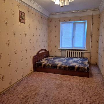 Сдам 2ух.комнатную квартиру р-н "ВАРУС" 5000гр.+ к.у.